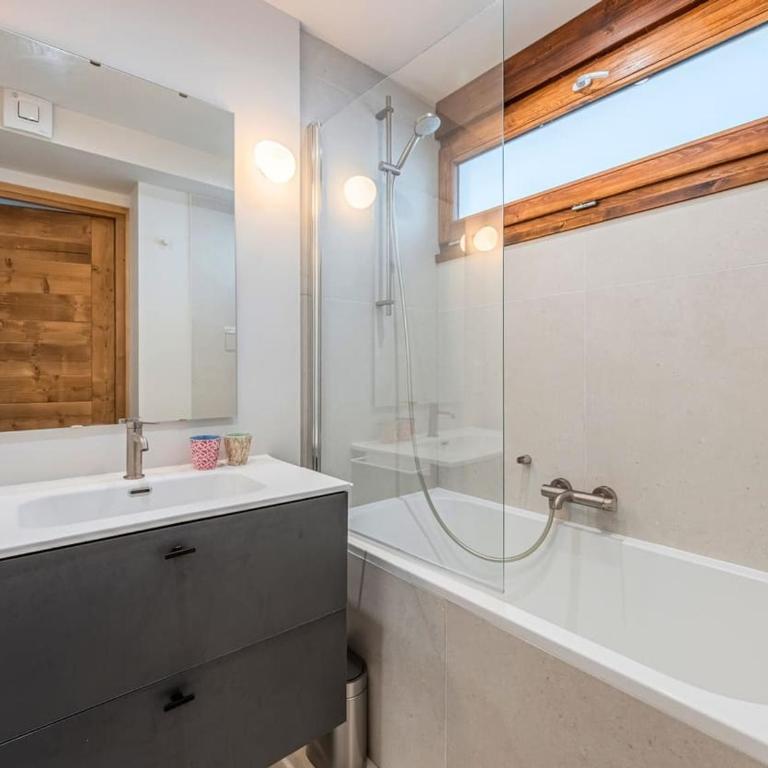 Grand appartement 5 pièces pour 8 personnes avec parking à Châtel - FR-1-676-220 - Appartement - 9