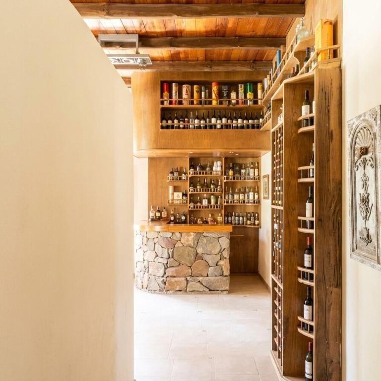 Casa italiana con piscina y jardín - 4 hab - Casa de 4 dormitorios - 43