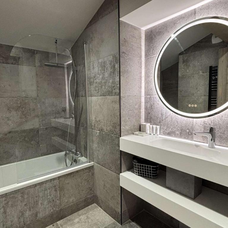 Résidence les Armaillis avec SPA - 4 étoiles - 10 personnes - ASAI210-11-1 - Four-Bedroom Apartment with Balcony - 7