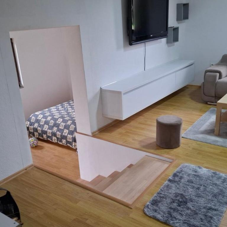 Panorama Hills - One-Bedroom House - 5
