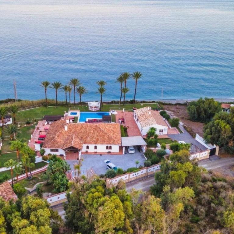 CASA ANDREA Villa para grupos con piscina y vistas al mar - Villa - 37
