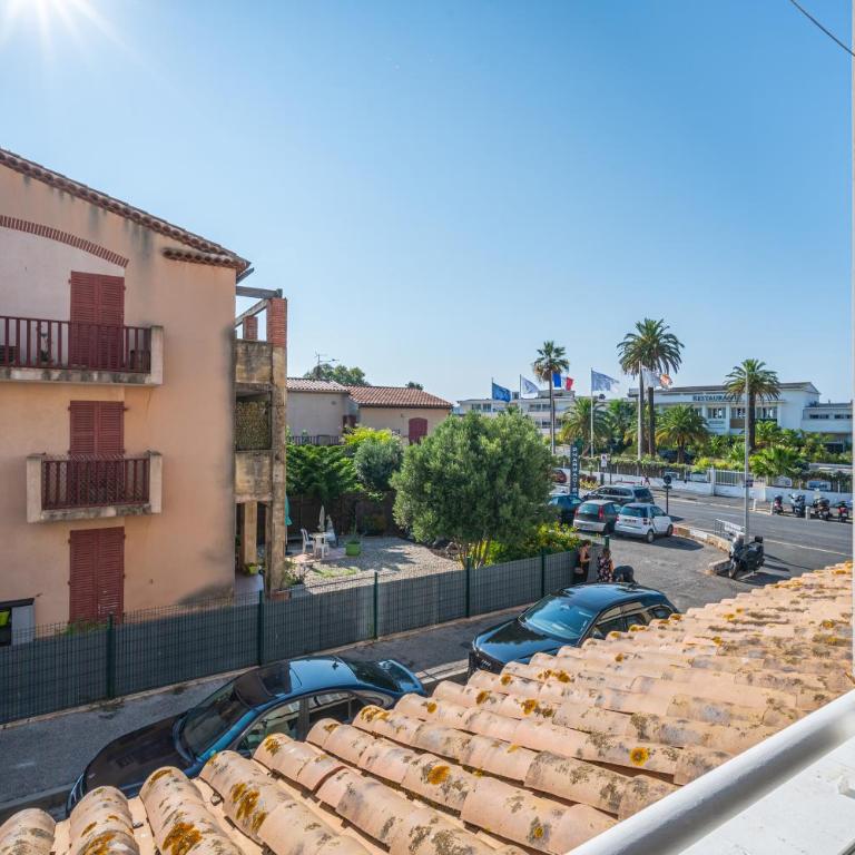 Petit Manet - Wifi - Les pieds dans l eau - Plage - Appartement 1 Chambre - 12