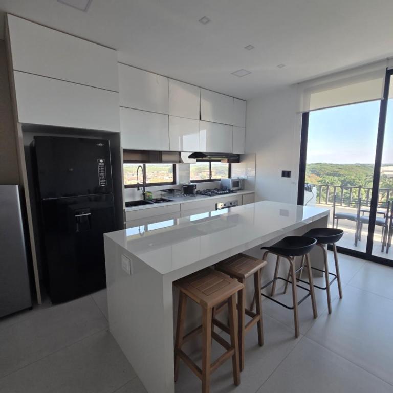 Greenport Plaza De lujo, tipo loft, 4 camas, piscina, jacuzzi, crucitas mejor sector, cerca de todo - Apartamento Loft de 3 dormitorios - 45