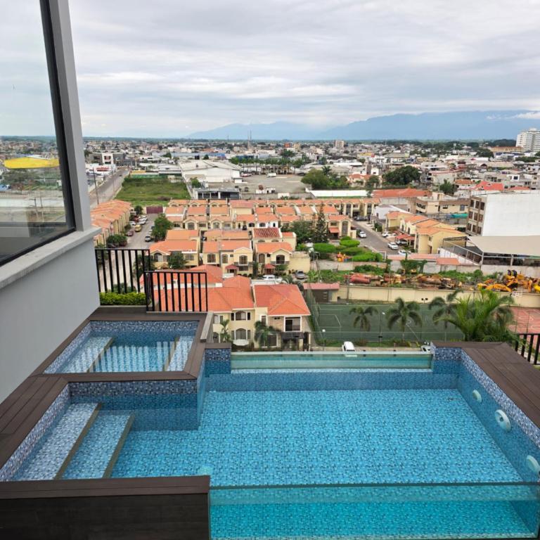 Greenport Plaza De lujo, tipo loft, 4 camas, piscina, jacuzzi, crucitas mejor sector, cerca de todo - Apartamento Loft de 3 dormitorios - 62