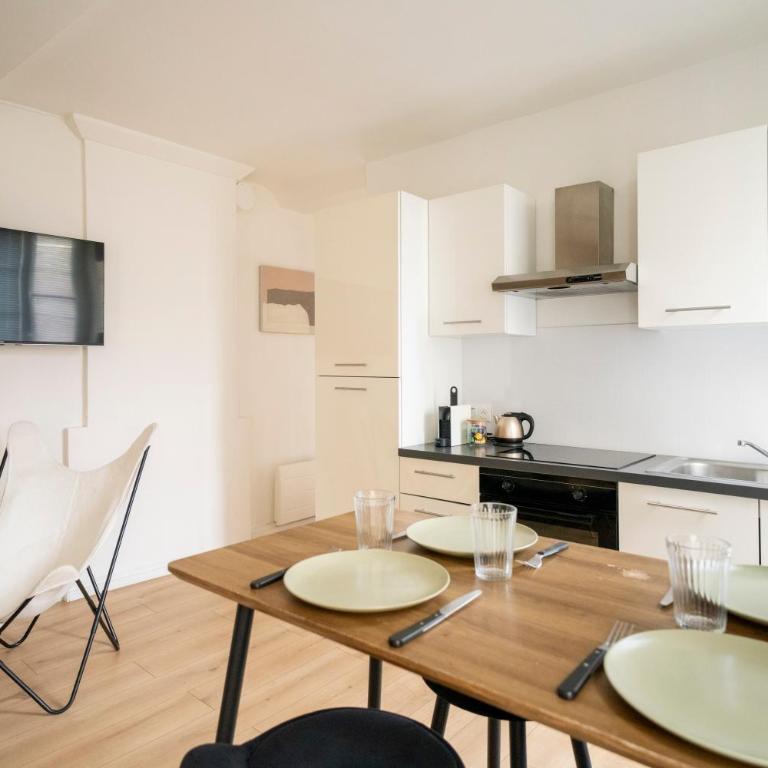 Hyper-centre Caen - appartement moderne & calme - Two-Bedroom Apartment - 1