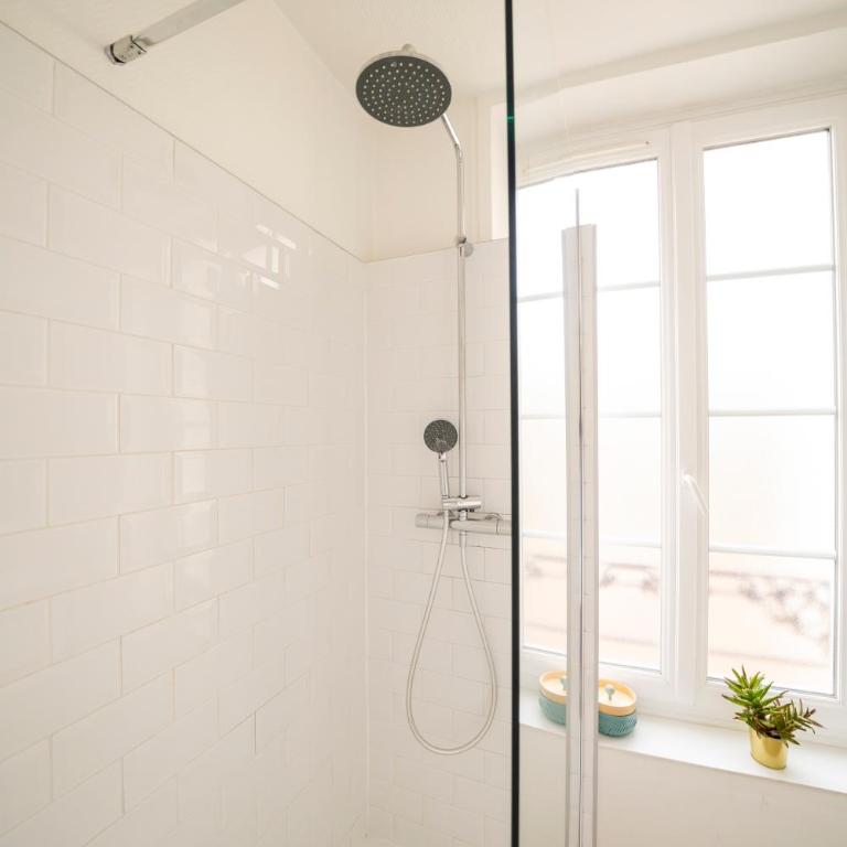 Hyper-centre Caen - appartement moderne & calme - Two-Bedroom Apartment - 12