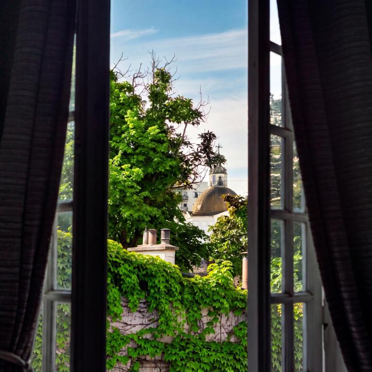 Mariposita de San Telmo Tango Experience Hotel Boutique - Double Room with Balcony - 1