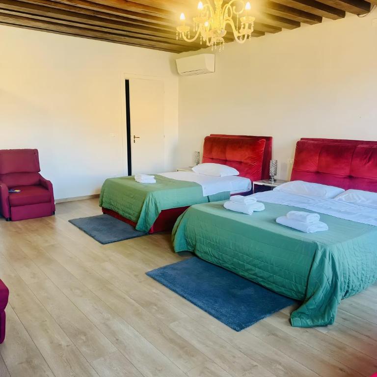 Ca Pisani Canal View - Quadruple Room with Shower - 3