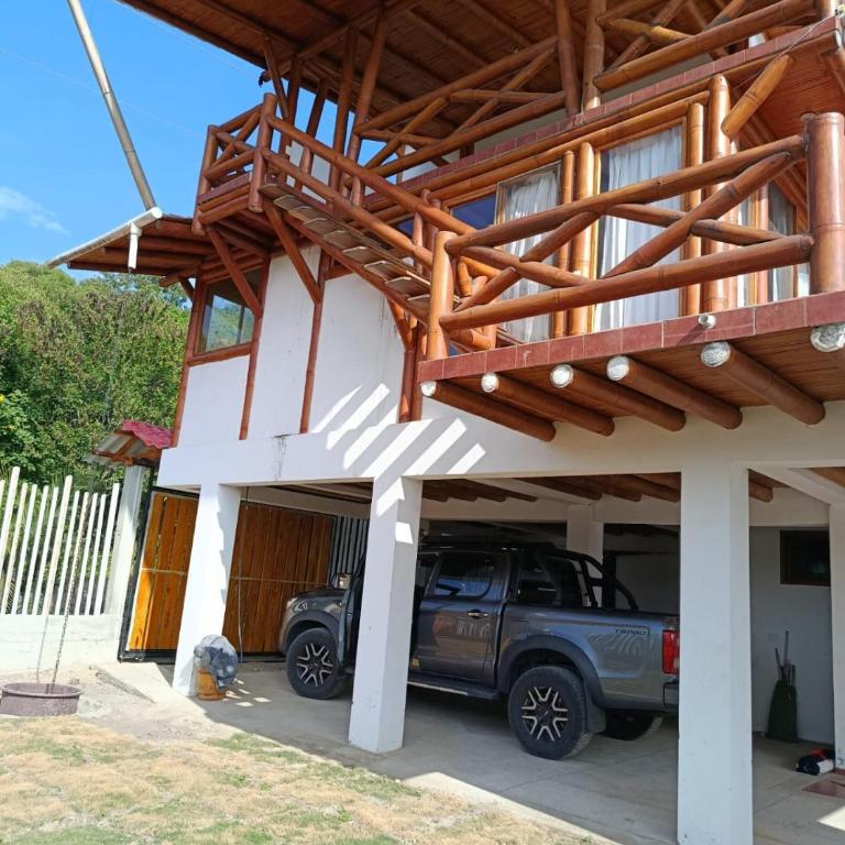 Beach house on a coastal cliff in Canoa-Manabí - Casa de 3 dormitorios - 13