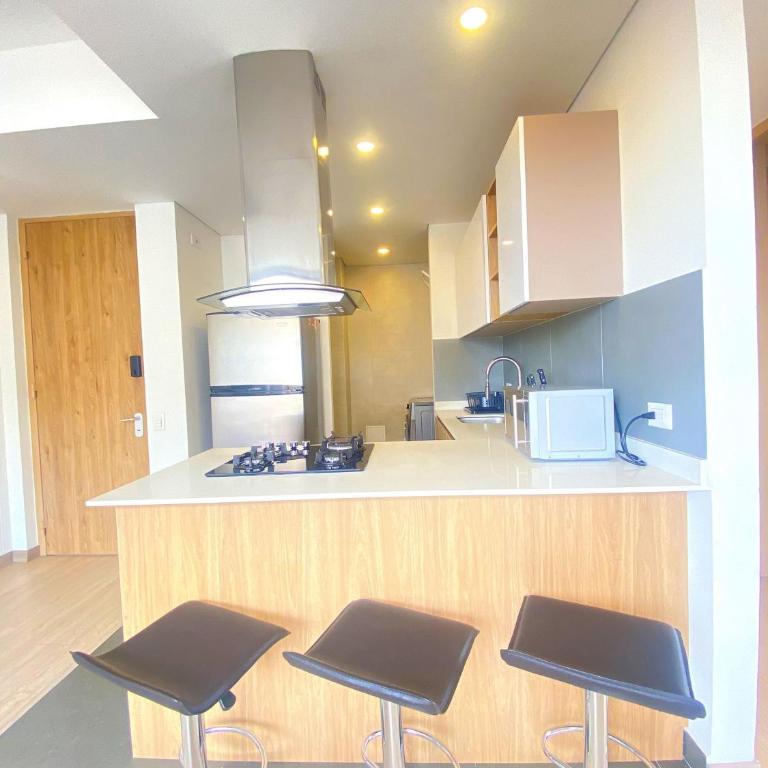 Edificio Benyalt - Family Two-Bedroom Apartment with View - 3