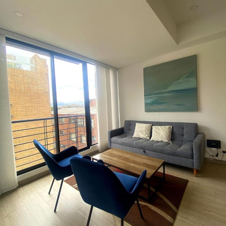 Edificio Benyalt - Family Two-Bedroom Apartment with View - 12