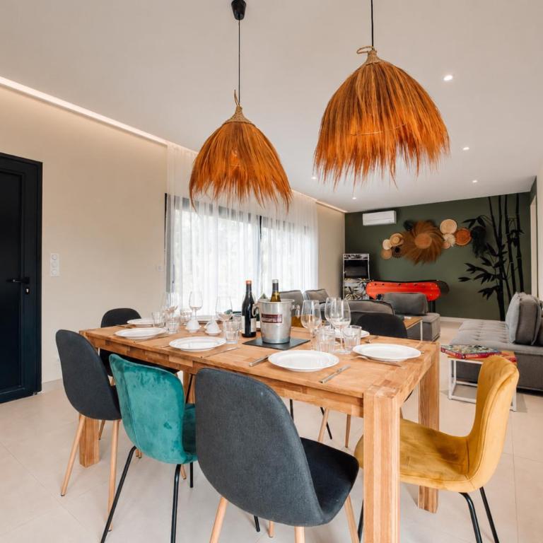 -Oasis&Nirvana-Lisle sur Sorgue-Piscine 4 chambres climatisées babyfoot barbecue brasero - Villa Supérieure - 10