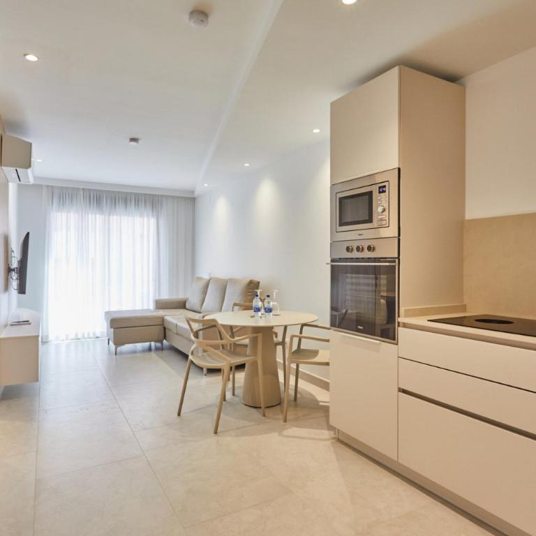 Silken Atlantis Playa - Holiday Homes - One-Bedroom Apartment with Terrace - 3