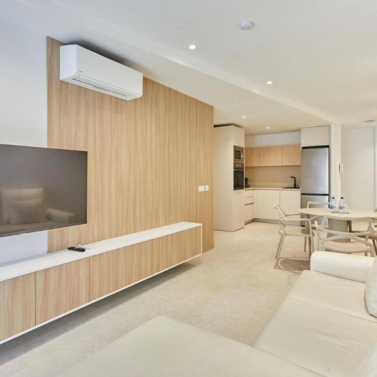 Silken Atlantis Playa - Holiday Homes - Two-Bedroom Family Apartment with Terrace - 16