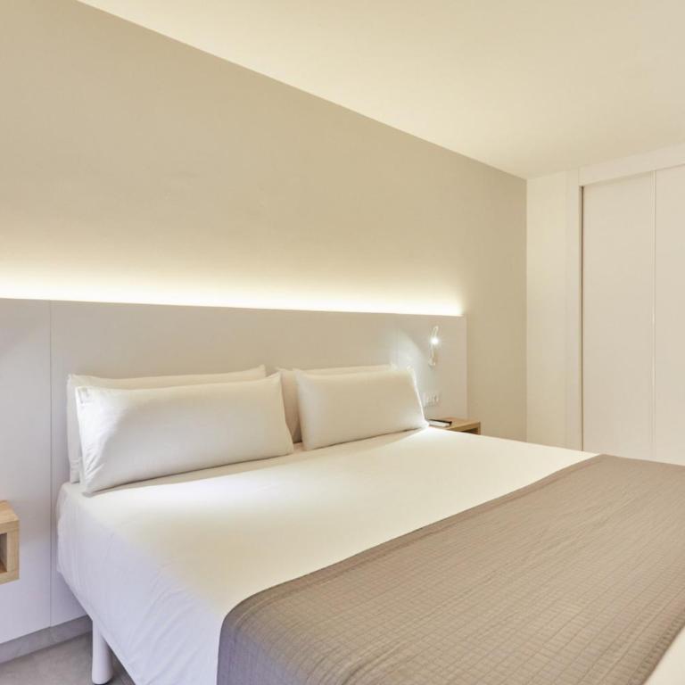 Silken Atlantis Playa - Holiday Homes - Two-Bedroom Family Apartment with Terrace - 33