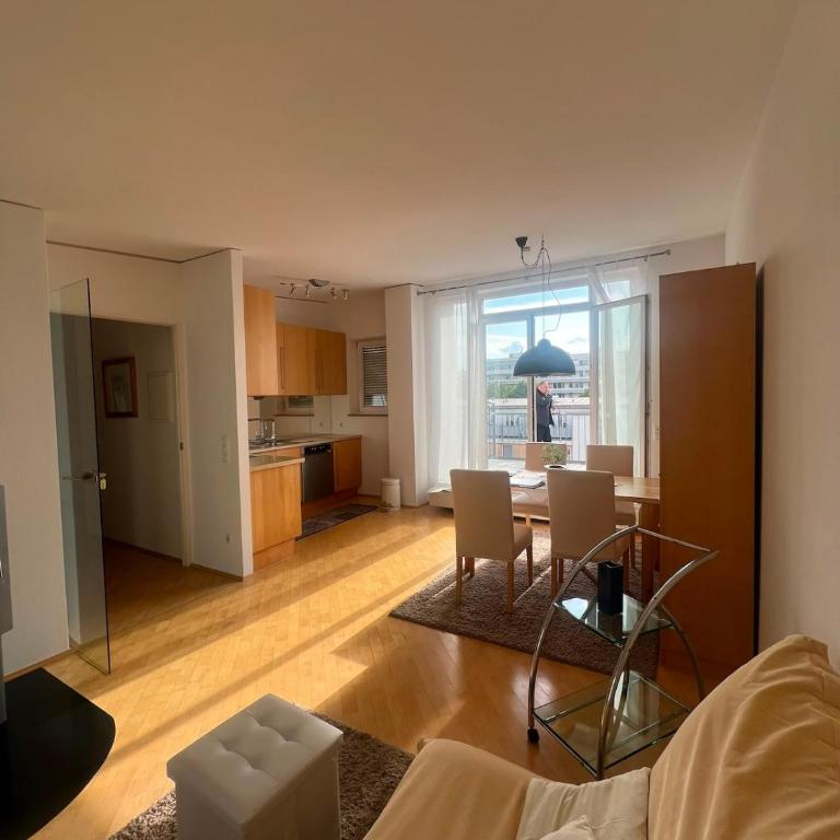 Rooftop Terrace Apartment in Schwabing - One-Bedroom Apartment - 24