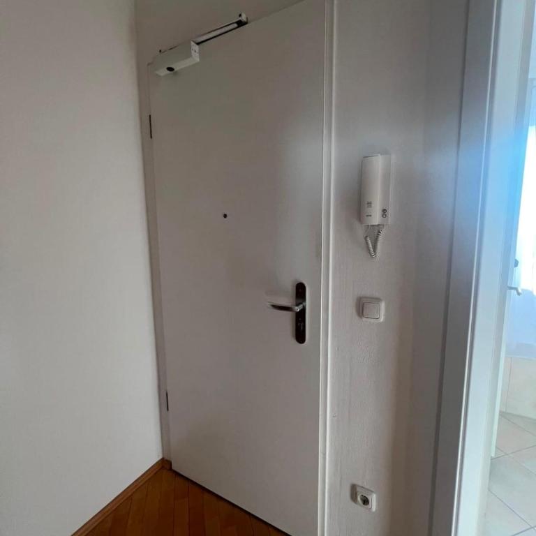 Rooftop Terrace Apartment in Schwabing - One-Bedroom Apartment - 28