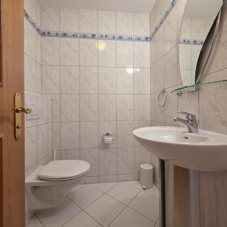 Chateau B33 - Apartment mit 3 Schlafzimmern und Balkon - 10