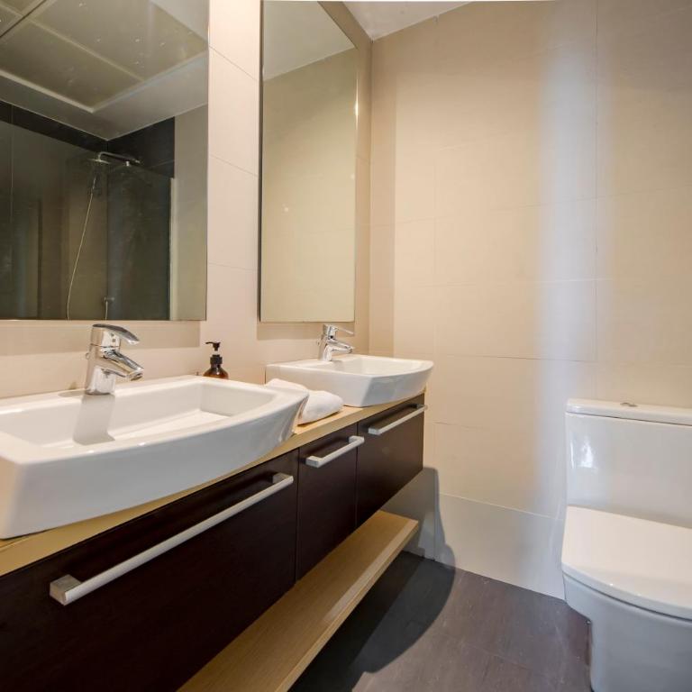 Alojamiento con parking y piscina en Sanchinarro - Deluxe Apartment mit 1 Schlafzimmer - 3