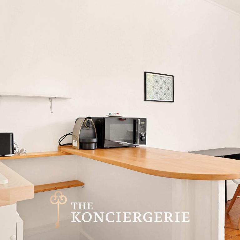 Elegant studio au coeur de la Rue Monsieur - Appartement - 8