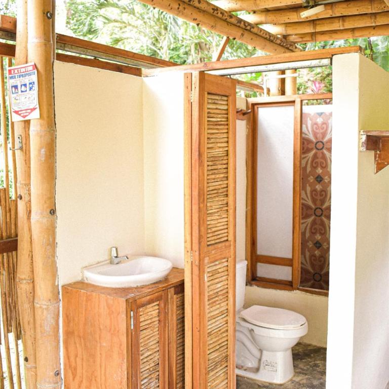 Tayrona Cachaco River Ecohostal - Habitación Doble Estándar con vistas al jardín - 2 camas - 9