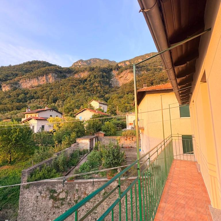 Olcium Holiday Rooms - Camera Matrimoniale con Vista Lago - 13