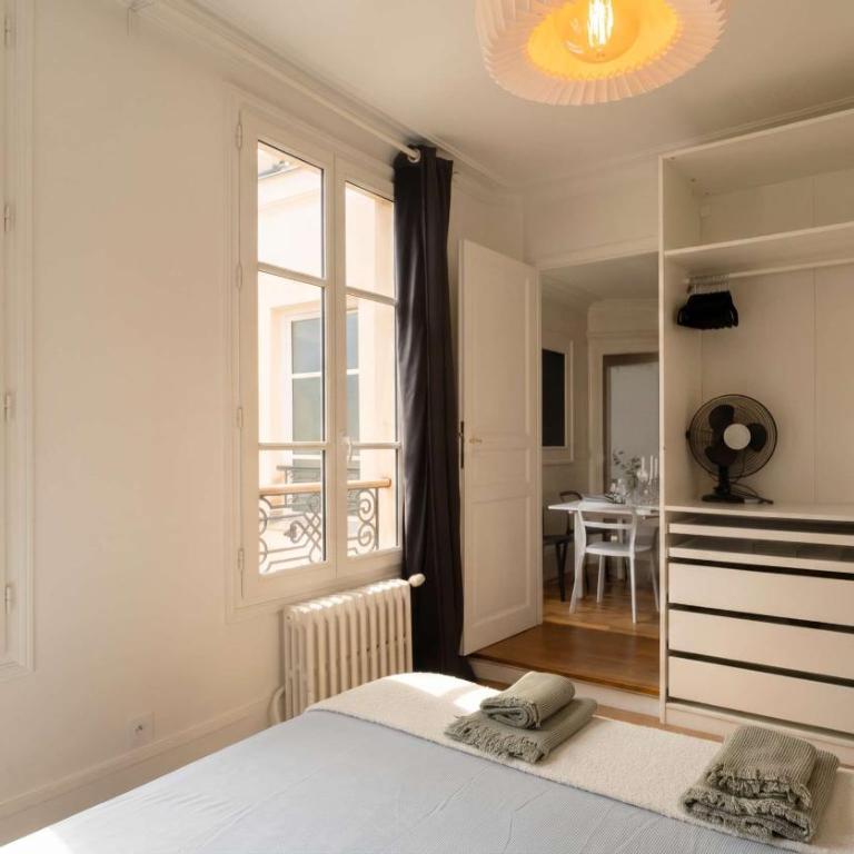 Bright Montparnasse apartment with balcony - Appartement - 4