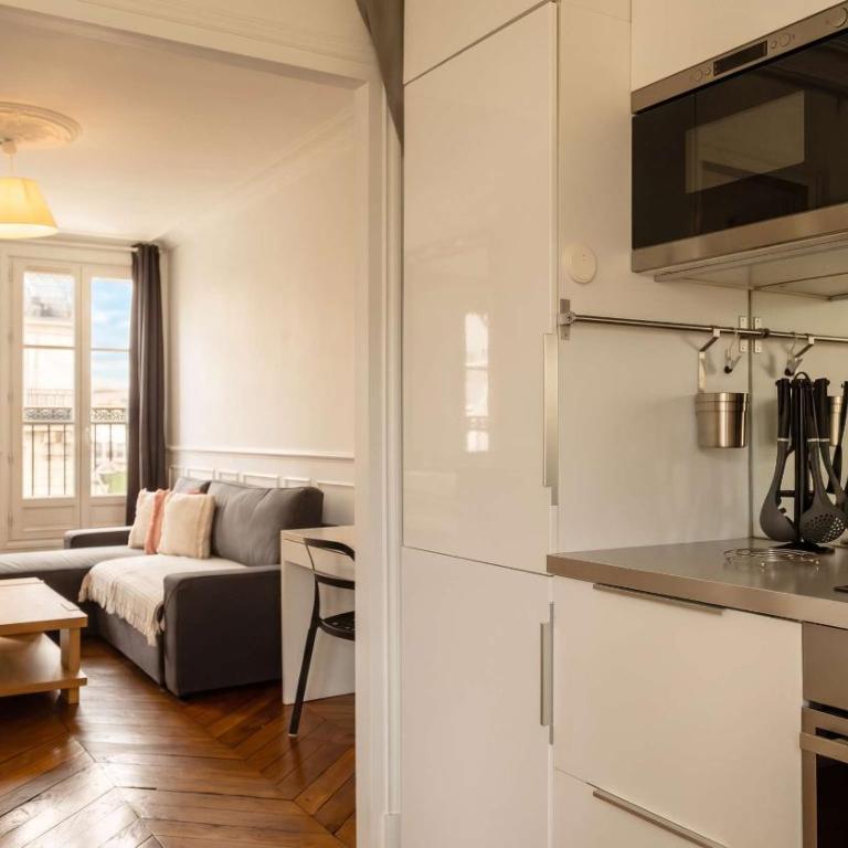 Bright Montparnasse apartment with balcony - Appartement - 5