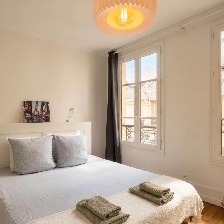 Bright Montparnasse apartment with balcony - Appartement - 8