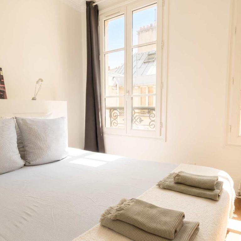 Bright Montparnasse apartment with balcony - Appartement - 13