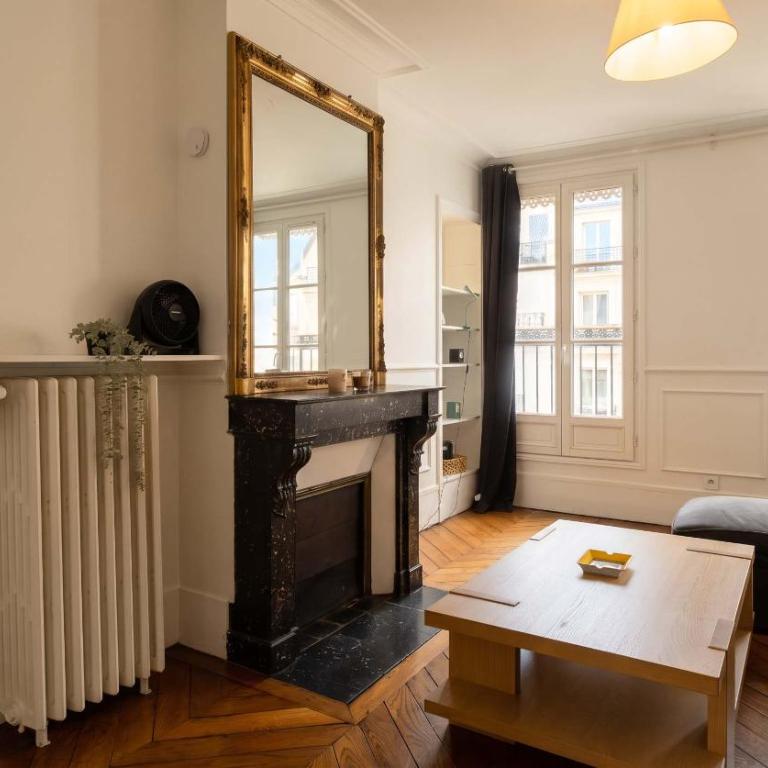 Bright Montparnasse apartment with balcony - Appartement - 17