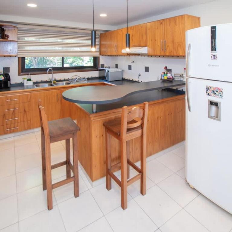 Spacious Mburucuya Duplex Pool BBQ & Jacuzzi - Casa - 10