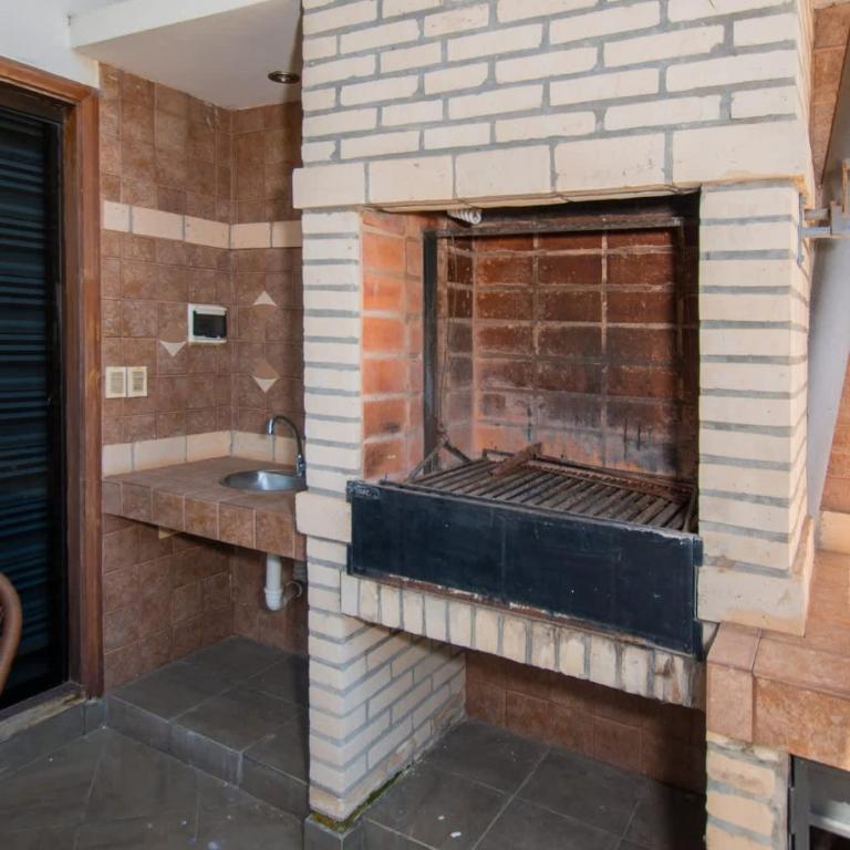 Spacious Mburucuya Duplex Pool BBQ & Jacuzzi - Casa - 27