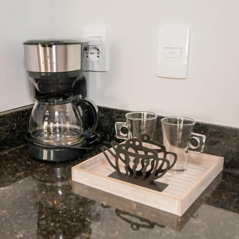 Corporate Apt Near Shops Gym Pool and CoWorking - Apartment - 24