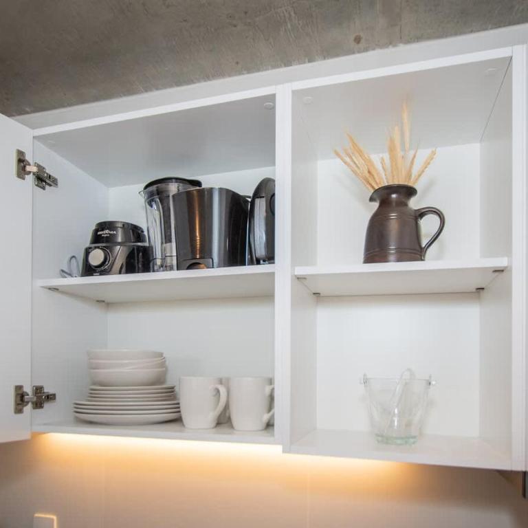 Corporate Apt Near Shops Gym Pool and CoWorking - Apartment - 25