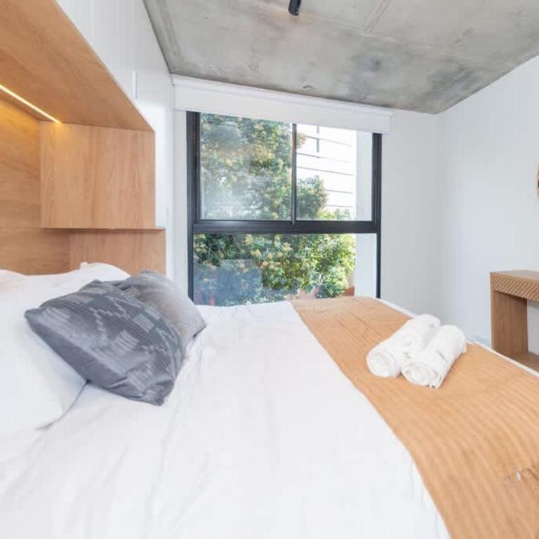 Corporate Apt Near Shops Gym Pool and CoWorking - Apartment - 31