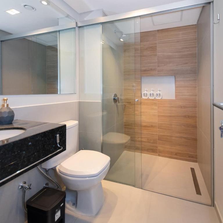 Workspace Retreat Near Malls with Pool Access - Apartment - 15