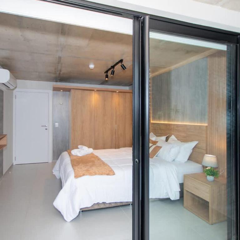 Business Ready City Escape with Pool BBQ and Gym - Apartment - 22