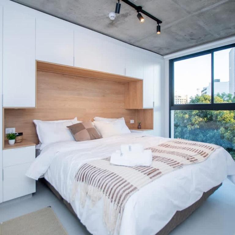 Modern Apt Near Malls with Pool Gym and Workspace - Apartamento - 1