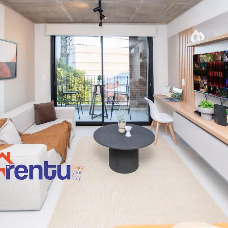 Modern Apt Near Malls with Pool Gym and Workspace - Apartamento - 18
