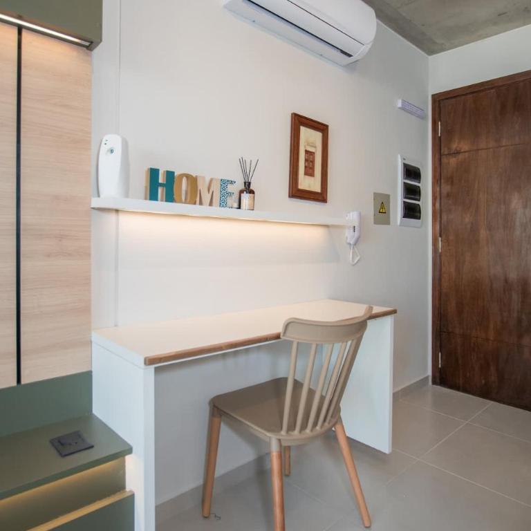 Modern Stay with Balcony Pool Gym Prime Area - Apartamento - 22