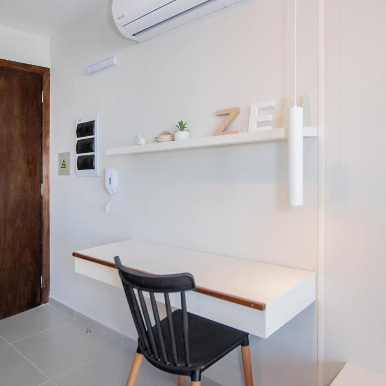 Stylish City Apartment with Balcony Pool and Gym - Apartamento - 13
