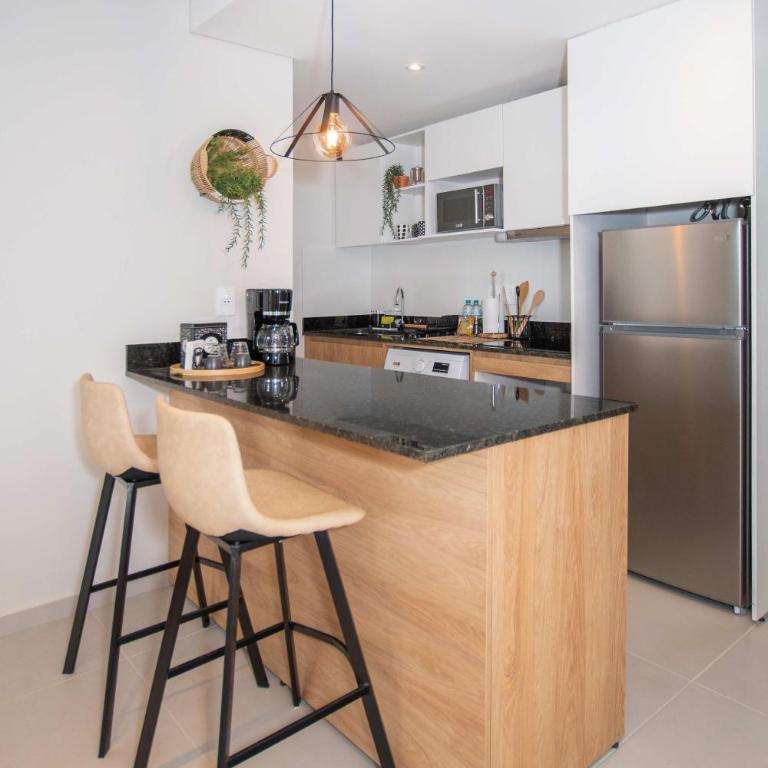 Furnished Two-Bedroom Near Restaurants and Cafes - Apartamento - 9