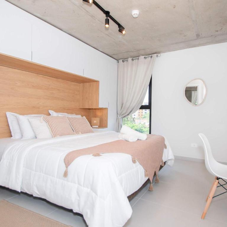 Furnished Two-Bedroom Near Restaurants and Cafes - Apartamento - 11