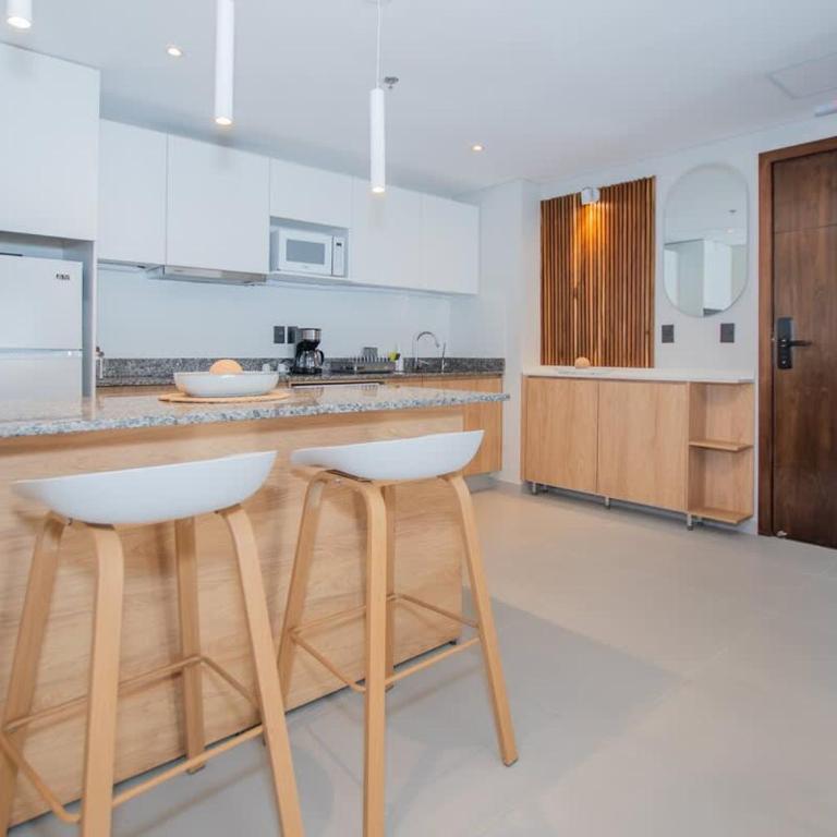 Stylish Stay with Private Patio Pool & Gym Access - Apartment - 25