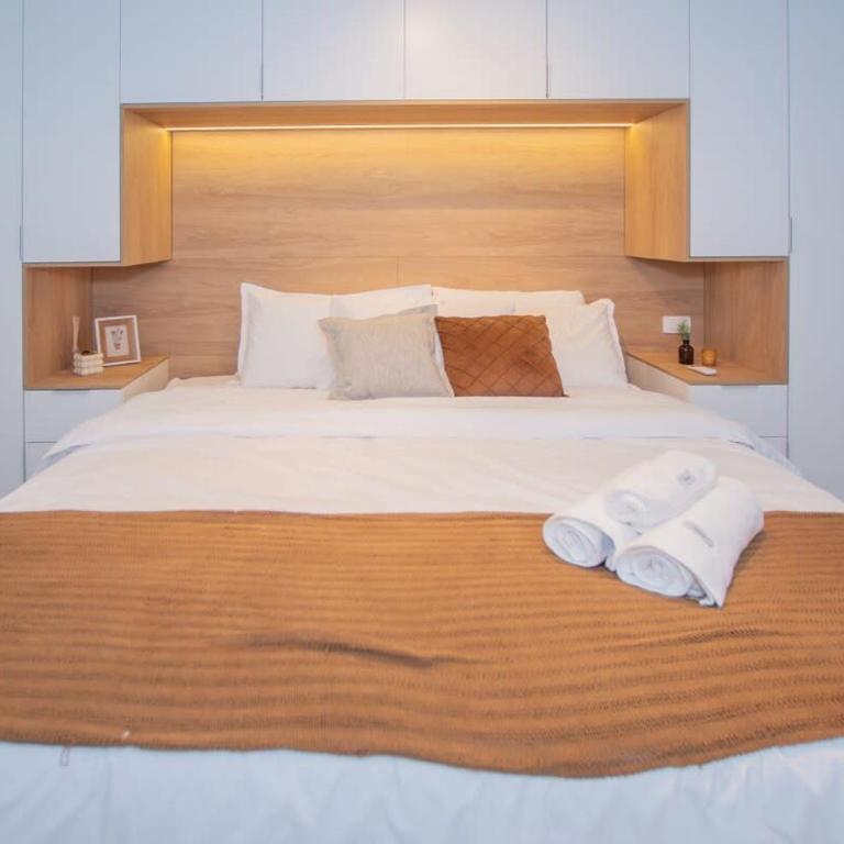 Chic Haven in Top Zone with Pool Gym & CoWorking - Apartment - 13