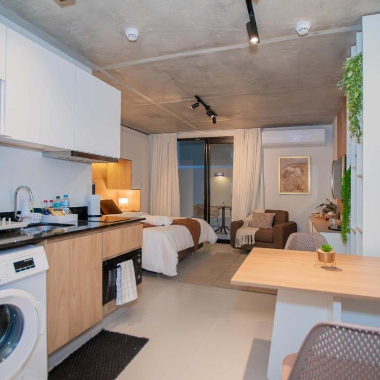 Corporate Studio Hub with Gym Pool and Coworking - Studio - 4