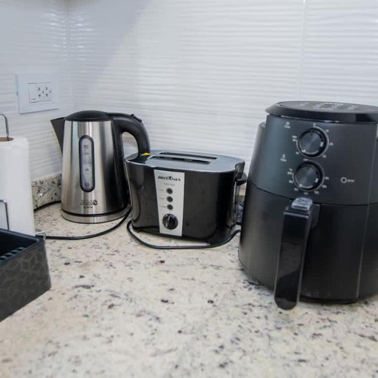 Stylish One-Bedroom Near Top Malls with Pool&Gym - Apartamento - 8