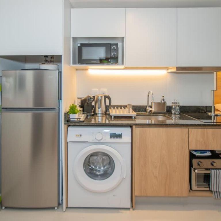Trendy Studio near Malls with Pool Gym and BBQ - Estudio - 8