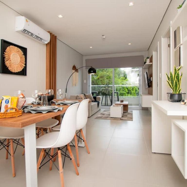Modern Business Stay with Work Desk Pool and Gym - Apartamento - 1